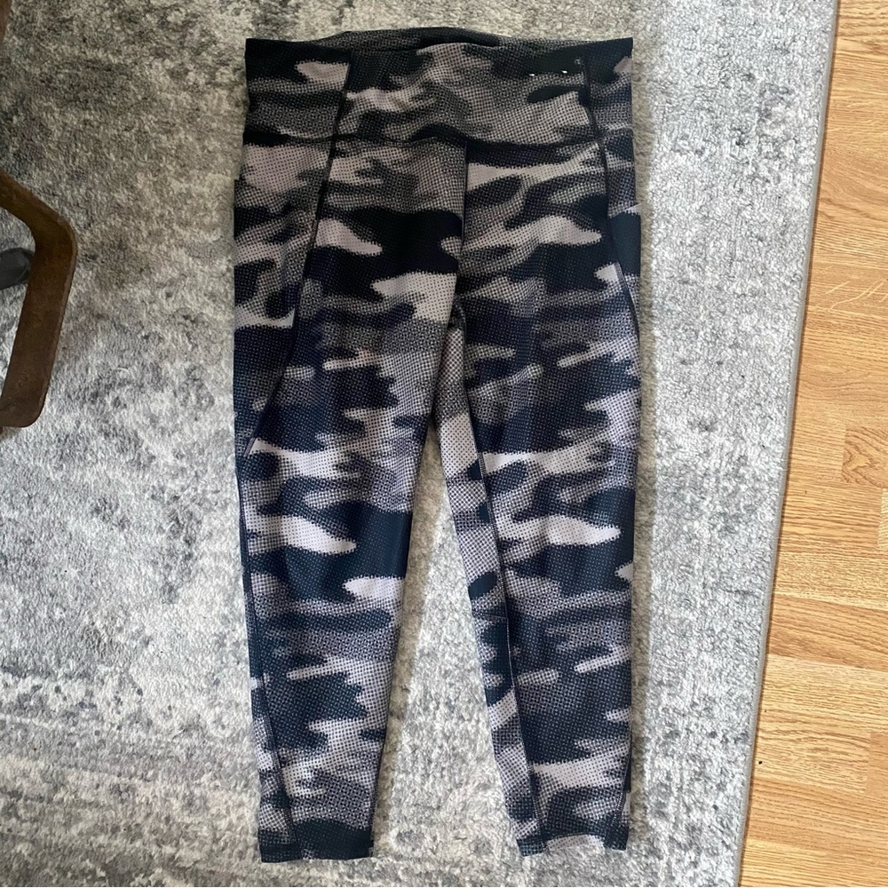 Xersion 7/8 Ankle Legging